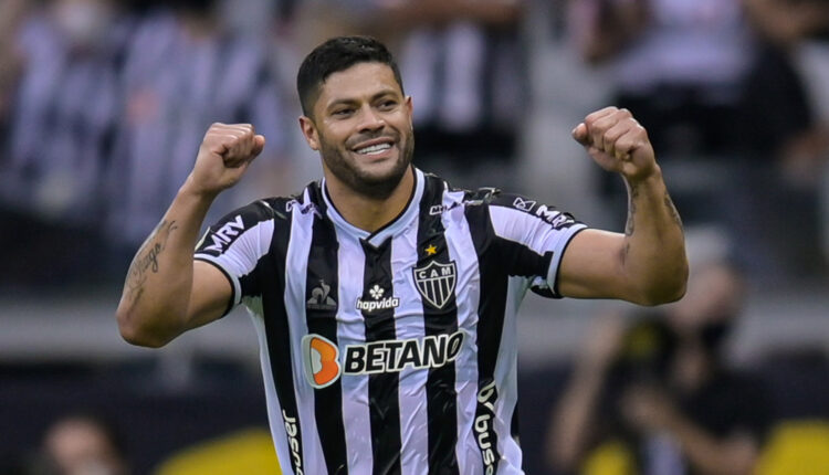 Hulk fica no Galo