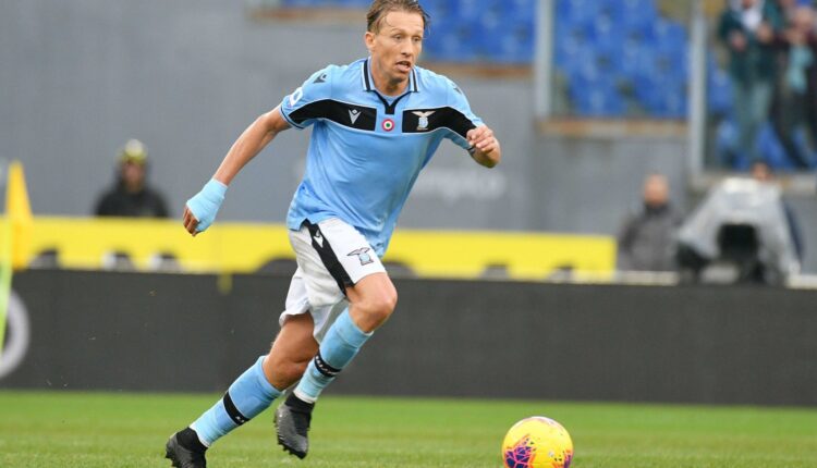 Lucas Leiva pode vir ao Galo