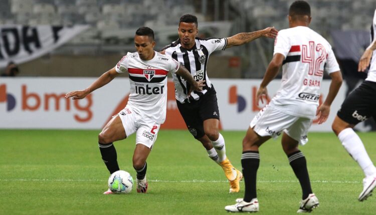 Atlético enfrenta São Paulo