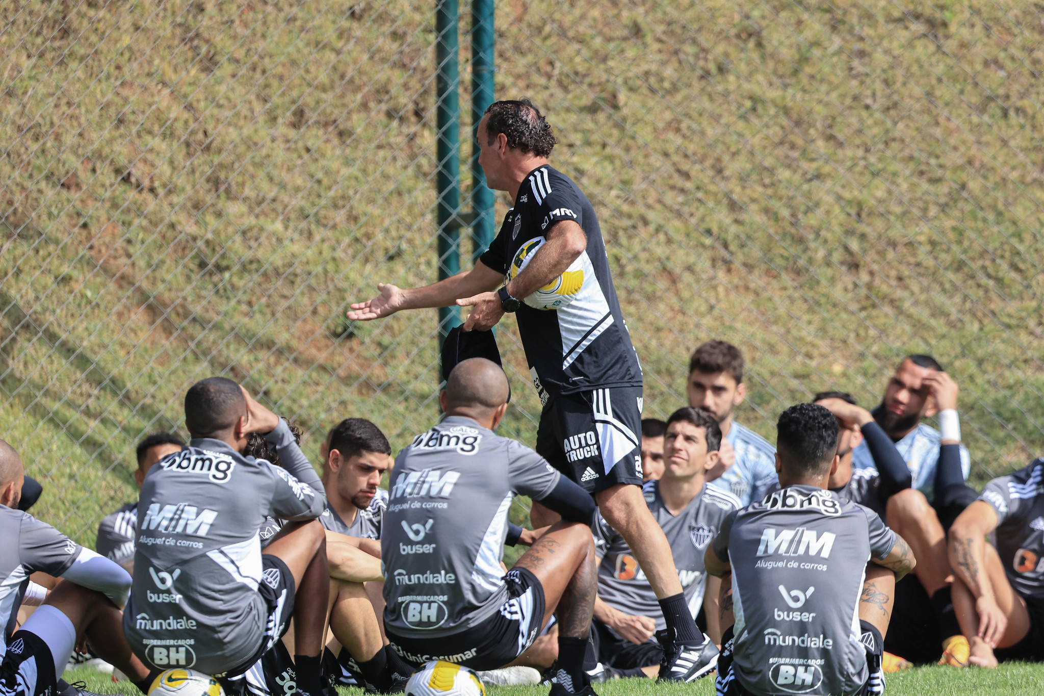 Clube Atlético Mineiro - 📋 GALO ESCALADO! Confira nossa escalação para o  jogo contra o Palmeiras, pelo Brasileirão! Vamos, #Galo! #CAMxPAL 🏴🏳