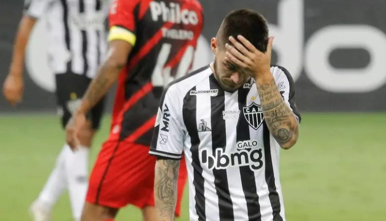 Atlético-Mineiro-Galo-Calebe-Fortaleza