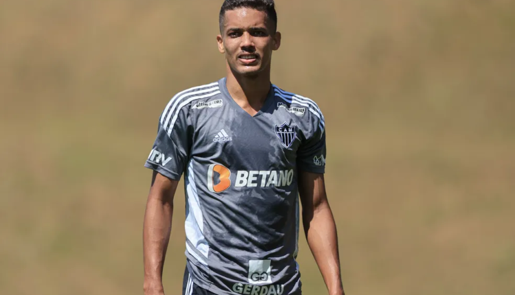 Atlético-Mineiro-Galo-Pedrinho