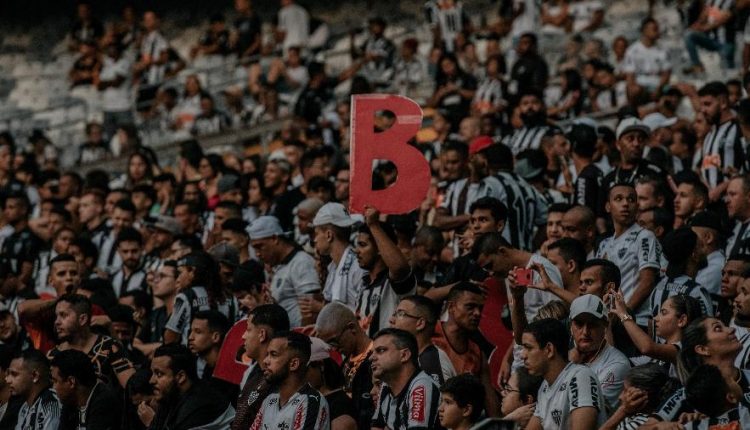 Atlético-Mineiro-Galo-Cruzeiro-Torcida