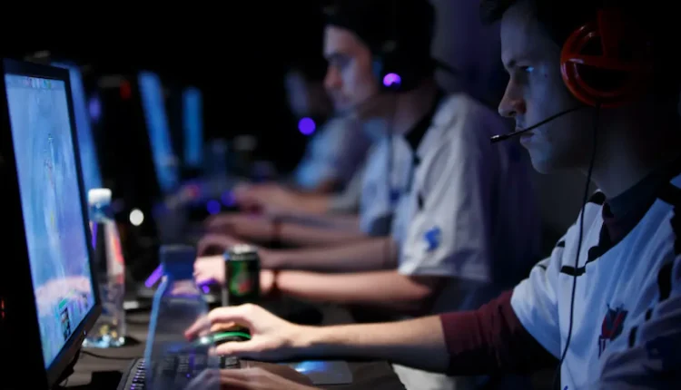 jogador profissional de e-sports em uma competição