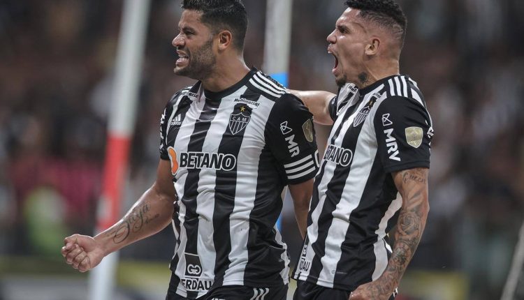 Atacante com passagens por grandes clubes internacionais rejeitou duas ofertas milionárias para vestir a camisa do Galo nesta temporada