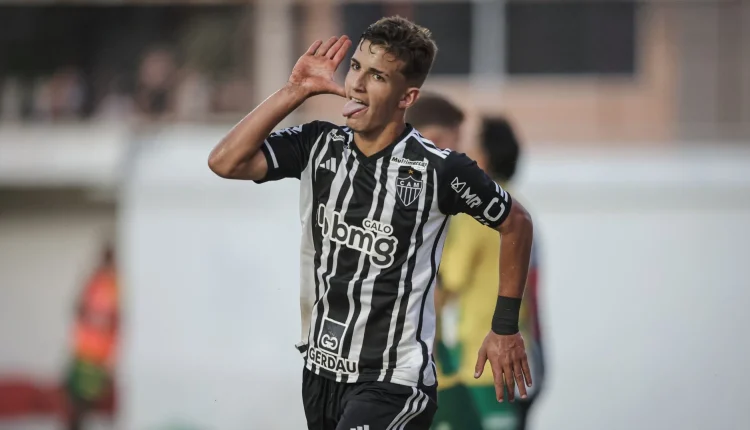 Jovem promessa do Atlético-MG tem números surpreendentes na temporada e deixa Messi e Cristiano Ronaldo para trás. Confira as façanhas