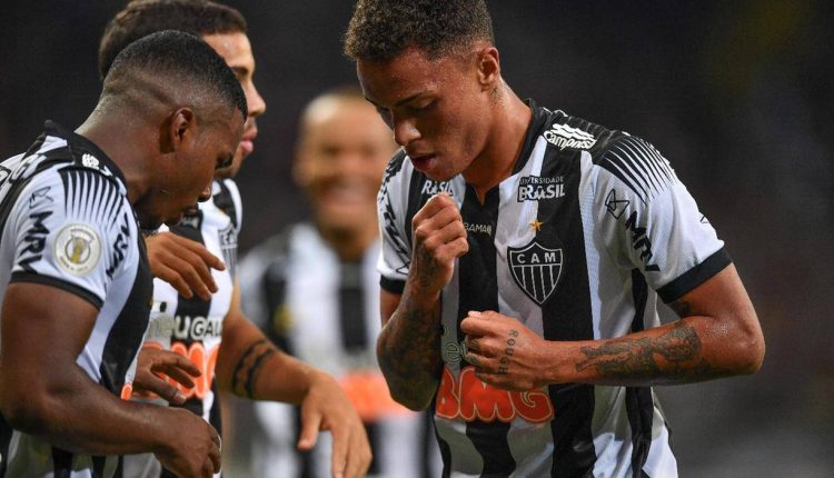 Jogador desperte interesse de tradicional clube brasileiro e pode estar com dias contados no Galo. Meio-campista vem sendo necessário na temporada