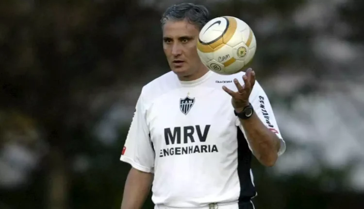 Com desejo de retornar ao Atlético-MG, Tite sinaliza aceite a outro clube brasileiro e está perto de ser anunciado como novo técnico da Série A