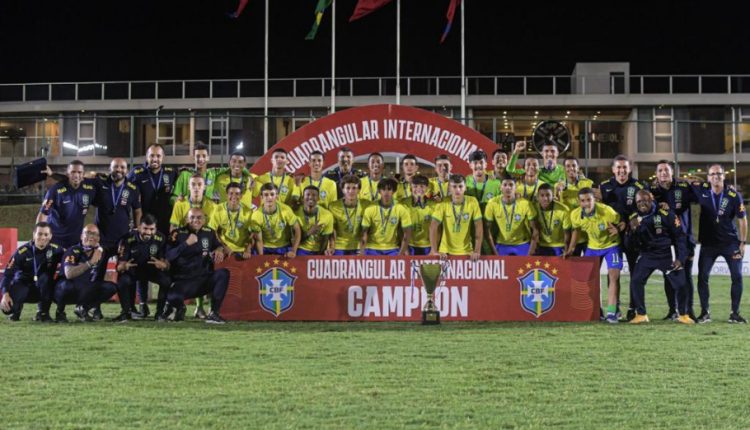 Cria do Galo conquista título com a Seleção Sub-15 do Brasil de forma invicta. Confira as façanhas do jogador das categorias de base do Atlético-MG