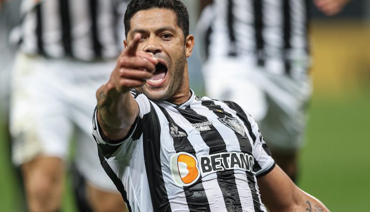 Além de se destacar no futebol nacional e internacional, Hulk acumula quantia milionária com investimento fora das quatro linhas. Confira a fortuna do atacante