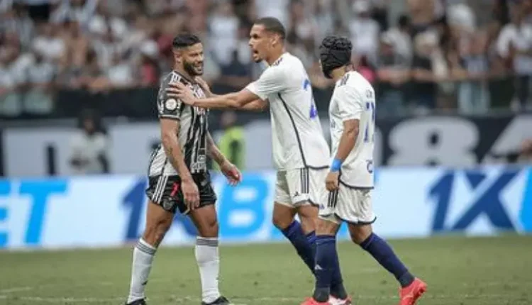 Após o apito final entre Atlético-MG e Cruzeiro, vários setores da Arena MRV foram vandalizados por torcedores da Raposa e prejuízo é milionário