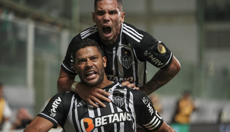 Hulk e Paulinho do Galo