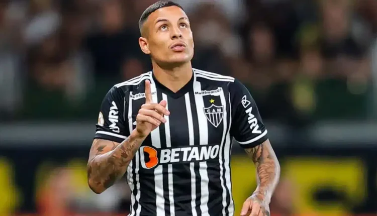 Guilherme Arana ainda não definiu seu futuro no Atlético-MG, mas impõe pedido para que sua decisão seja tomada em Belo Horizonte