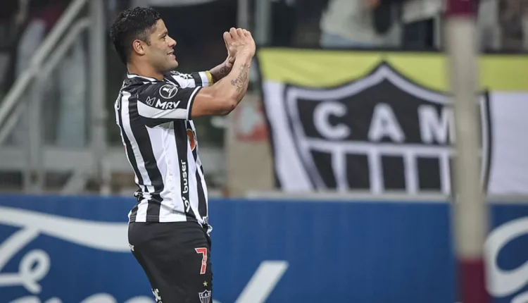 Atlético Mineiro liga sinal de alerta e fica de mãos atadas com a saída de Hulk do elenco. Atacante deve se despedir do grupo nesta reta final da Série A