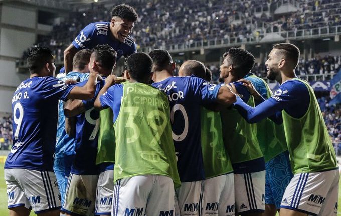 CBF passa por cima da moralidade e beneficia Cruzeiro na reta final do Campeonato Brasileiro. Raposa luta para não ser rebaixada