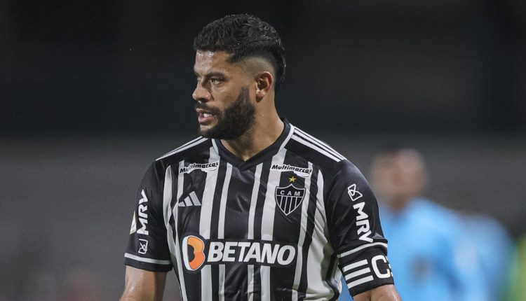 Após polêmica dentro de campo, Hulk pode se despedir da torcida alvinegra nos próximos confrontos pelo Campeonato Brasileiro