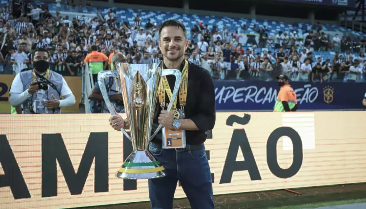 Após bater o martelo e acertar permanência no Galo, Rodrigo Caetano coleciona 23 contratações para vestir a camisa do Atlético-MG. Confira os nomes