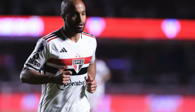 Em fim de contrato com o São Paulo, Lucas Moura recebe sondagens do Atlético-MG e de clubes do futebol europeu. Confira os detalhes