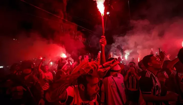 Após acordo entre Cruzeiro e Atlético-MG, departamento de polícia de Minas Gerais causa polêmica ao impedir movimentação alvinegra antes do clássico. Entenda