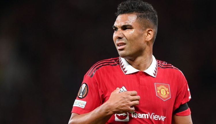 Diretoria do Manchester United pega todo mundo de surpresa e anuncia leilão por Casemiro, que possui contrato com o clube inglês até 2026