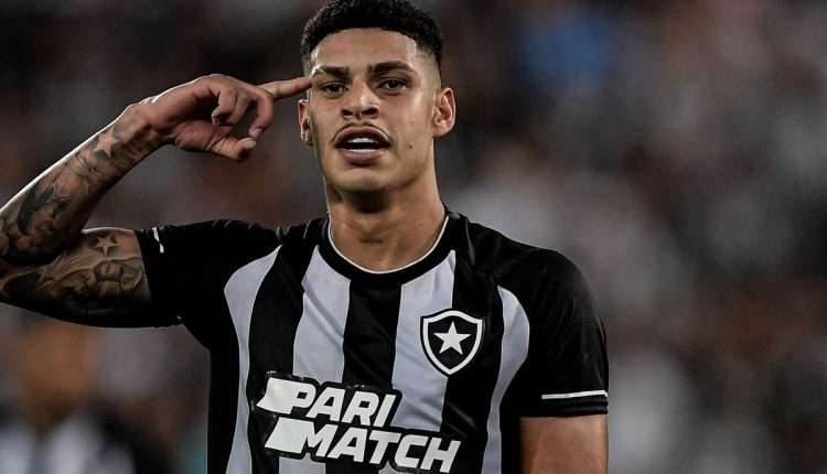 Para contratar Luis Henrique, ex-Botafogo, o Atlético Mineiro terá que desembolsar valor superior à contratação de Gustavo Scarpa. Compare