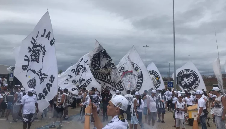 Nesta segunda-feira (8), melhor jogador do Campeonato Brasileiro aparece com a camisa do Galo e movimentação nas redes sociais gera euforia