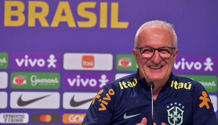 Dorival Júnior confirma presença em jogo do Galo e projeta convocação para os amistosos da Seleção Brasileira, marcados para março