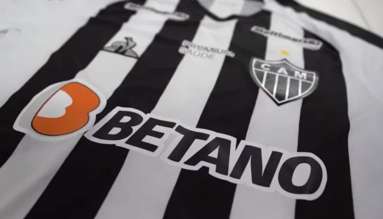 Após receber proposta milionária para mudar de patrocinador máster, Galo bate o martelo e define seu destino para o restante da temporada. Confira