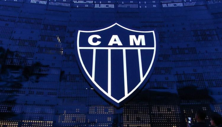 Após anos vestindo a camisa do Atlético-MG, destaque alvinegro assina novo contrato e se despede de Minas Gerais. Entenda o caso