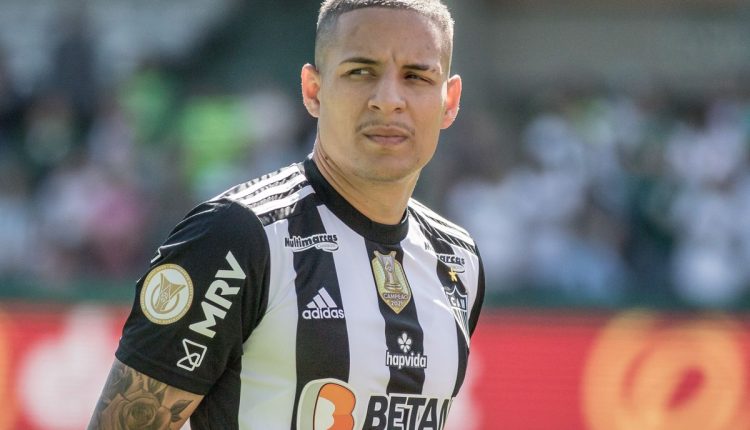 Guilherme Arana é contratado por time de İlkay Gündoğan e torcedores do Atlético-MG comemoram conquista do lateral-esquerdo. Entenda