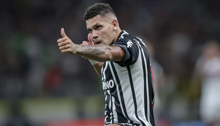 Pegando a todos de surpresa, Paulinho é comunicado pela diretoria do Atlético-MG e pode se despedir do Galo na próxima rodada do estadual