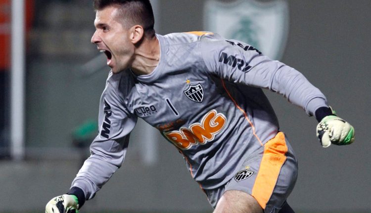 Ex-goleiro e ídolo do Galo, Victor ganha forças para assumir o posto de Rodrigo Caetano, que deve deixar o clube nos próximos dias para rumar à CBF