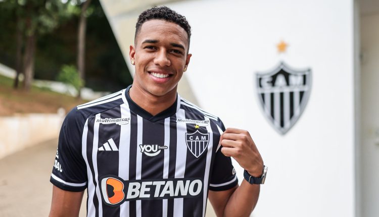 Em coletiva de imprensa para a sua apresentação, Brahian Palacios fala sobre as expectativas no Atlético-MG e rasga elogios a Felipão. Confira